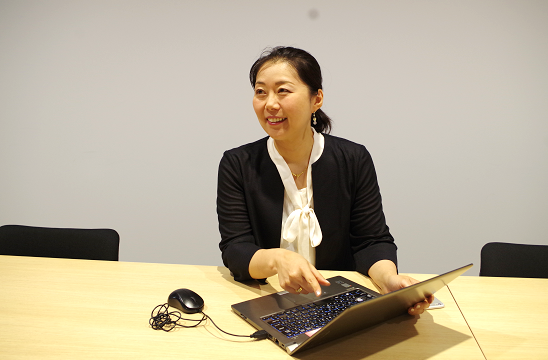 大塚倉庫株式会社 物流現場で活躍する女性（営業職編パート1）