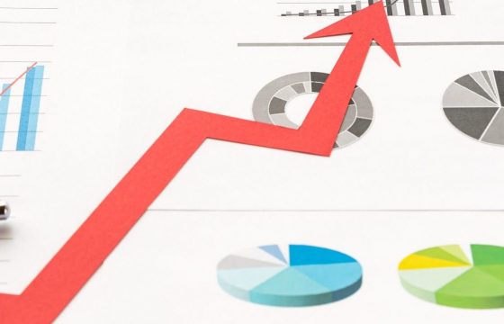 30台以下の運送会社は50台以上を目指す