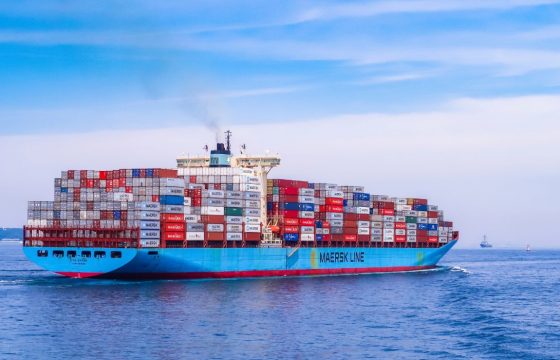 一括搬入(読み方：いっかつはんにゅう)