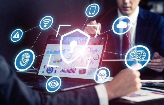 2025年の崖とは?物流業界にも関わる課題の原因や対策を解説