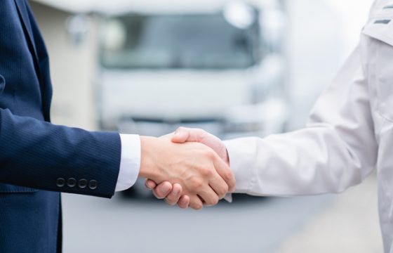 顧客定例会で荷主をグリップする