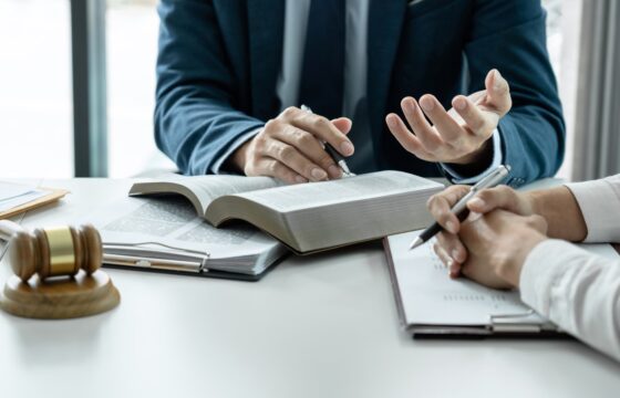 トラック新法とは？運送業に5年の許可更新制導入で何が変わる？