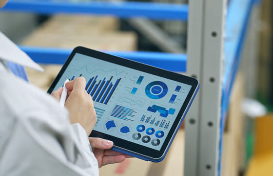 物流業界におけるヒト・モノ・カネの三位一体経営