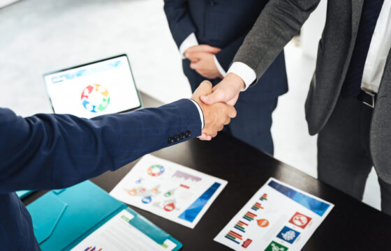 物流企業の「AIの活用」で営業担当者の育成期間が半分になる!